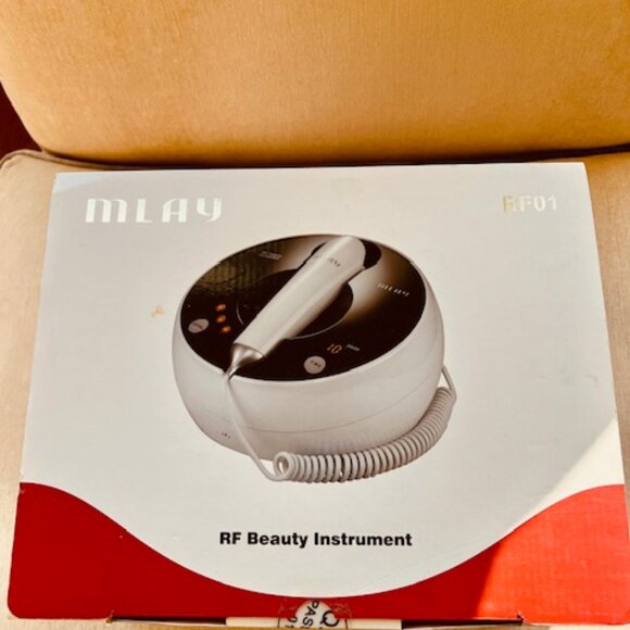 New Mlay Radio Frequency Skin Tightening Rejeuvenating Anti-Wrinkle Device - Picture 1 of 3